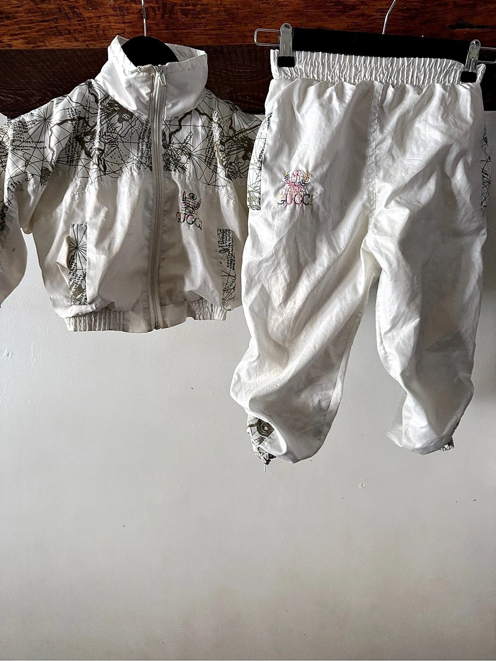 Vintage Rare Gucci Kids White Printed Track Set